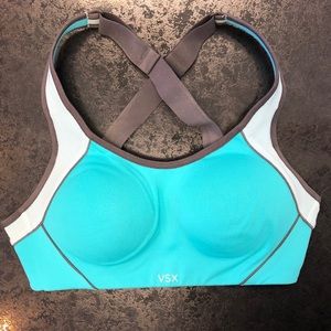 Victoria Secret Sports Bra 32B